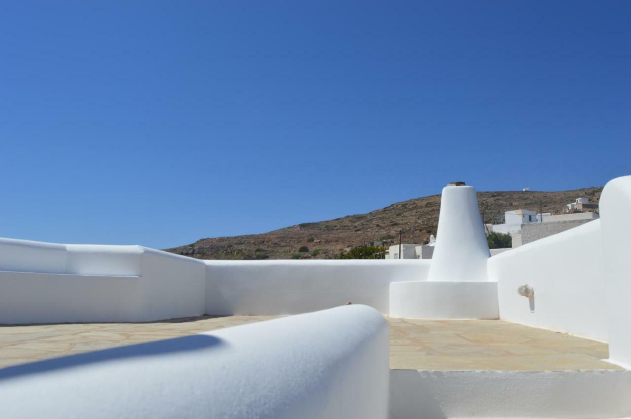 Вилла Superb View House-Sikinos Island-Chorio Экстерьер фото